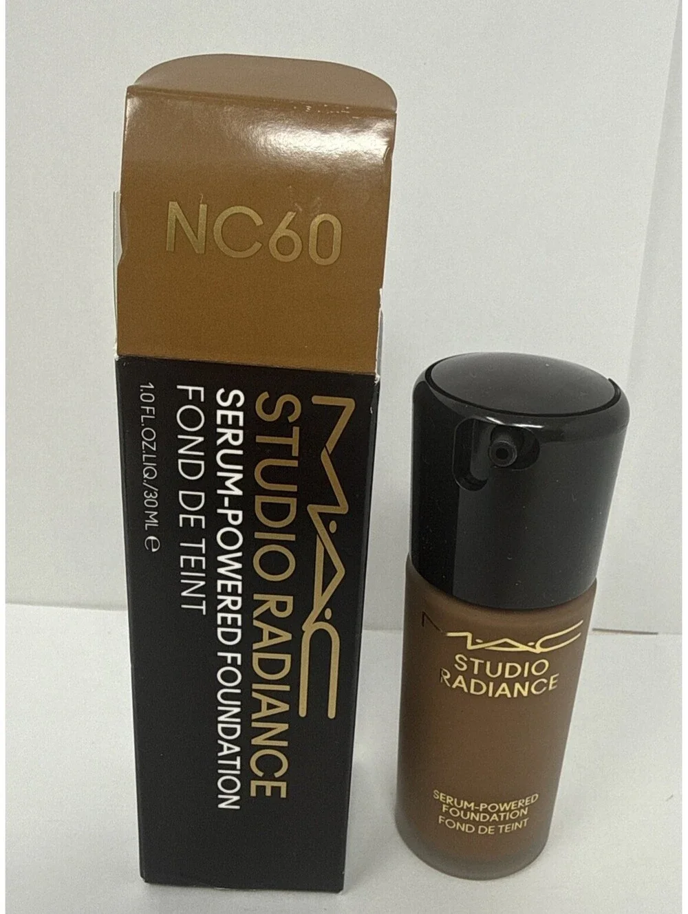 MAC STUDIO RADIANCE SERUM-POWDERED FOUNDATION  (NC60)  1 FL OZ NEW RN 3